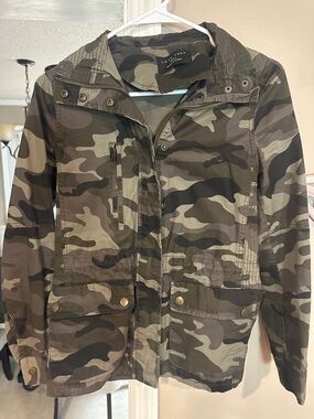 Love Tree Women's Olive Camo Utility Jacket